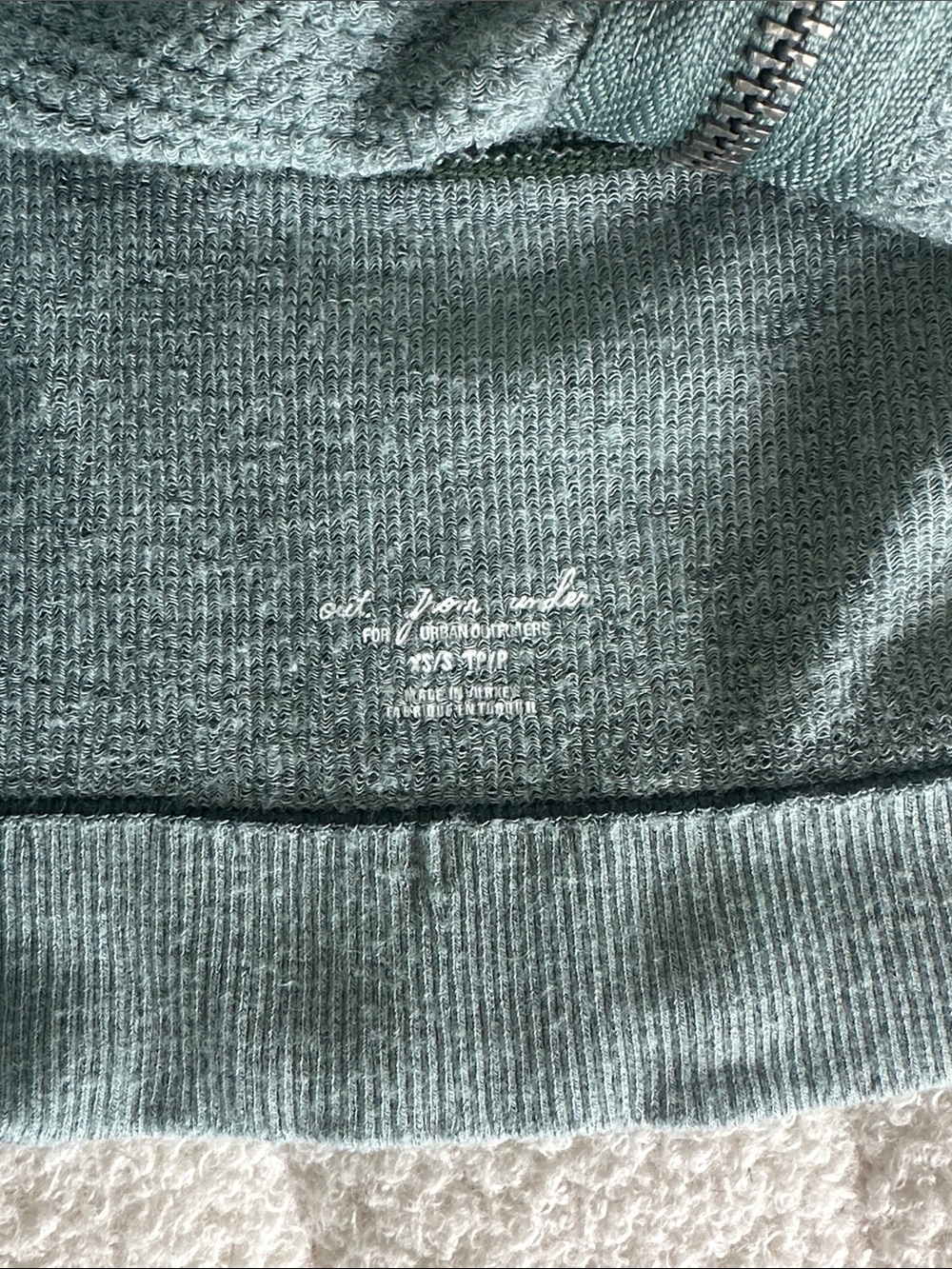 urban outfitters out from under crop top - Picture 6 of 7